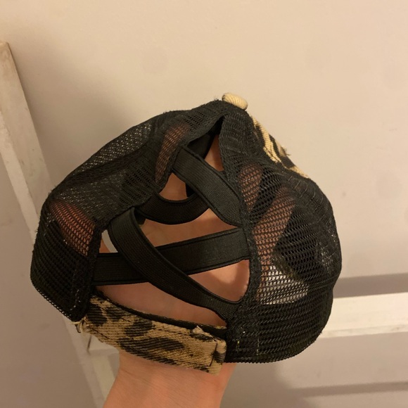 Leopard Print Distressed Ponytail Cap - Picture 3 of 5